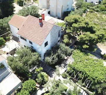 MASLINICA, 2 KUĆE 120 M OD MORA - cover