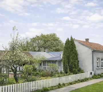 Obiteljska kuća u malom mjestu nedaleko Bjelovara - cover