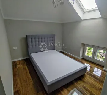 Opatija centar moderno namješten stan za najam - cover