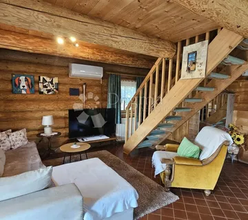 Drvena kuća u okolici Poreča - cover