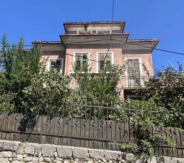  Povijesna palača u srcu Šibenika - cover