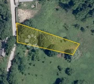 Prodaje se poljoprivredno zemljište 729 m²! - cover