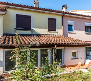 RUBEŠI KUĆA SA VRTOM I GARAŽOM - cover