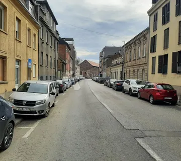 Ulični lokal 16 m² - Medvedgradska, centar - zakup/najam - cover