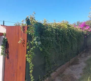 Poslovni prostor, Meje - cover