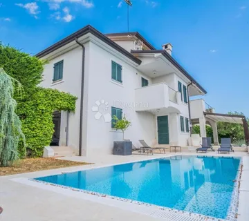 Kostrena - kuća za najam - cover