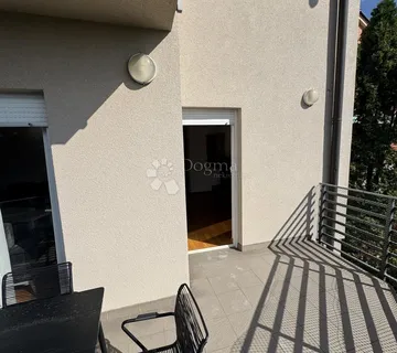 KUĆA ZA NAJAM  - cover