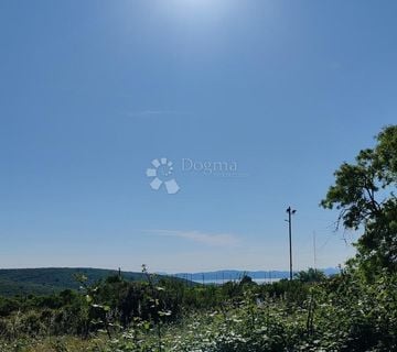 Građevinsko zemljište 1293m2 – privatnost uz cestu - cover