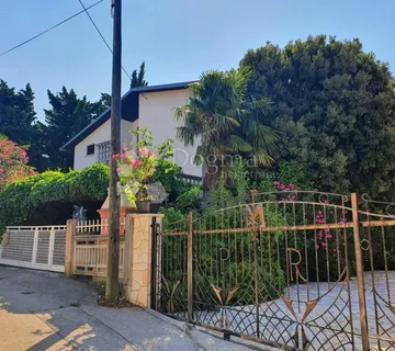 Kuća na Karinskom moru - cover