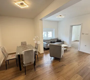 PRODAJE SE ZGRADA S 4 STANA - TOP PRILIKA!!  - cover