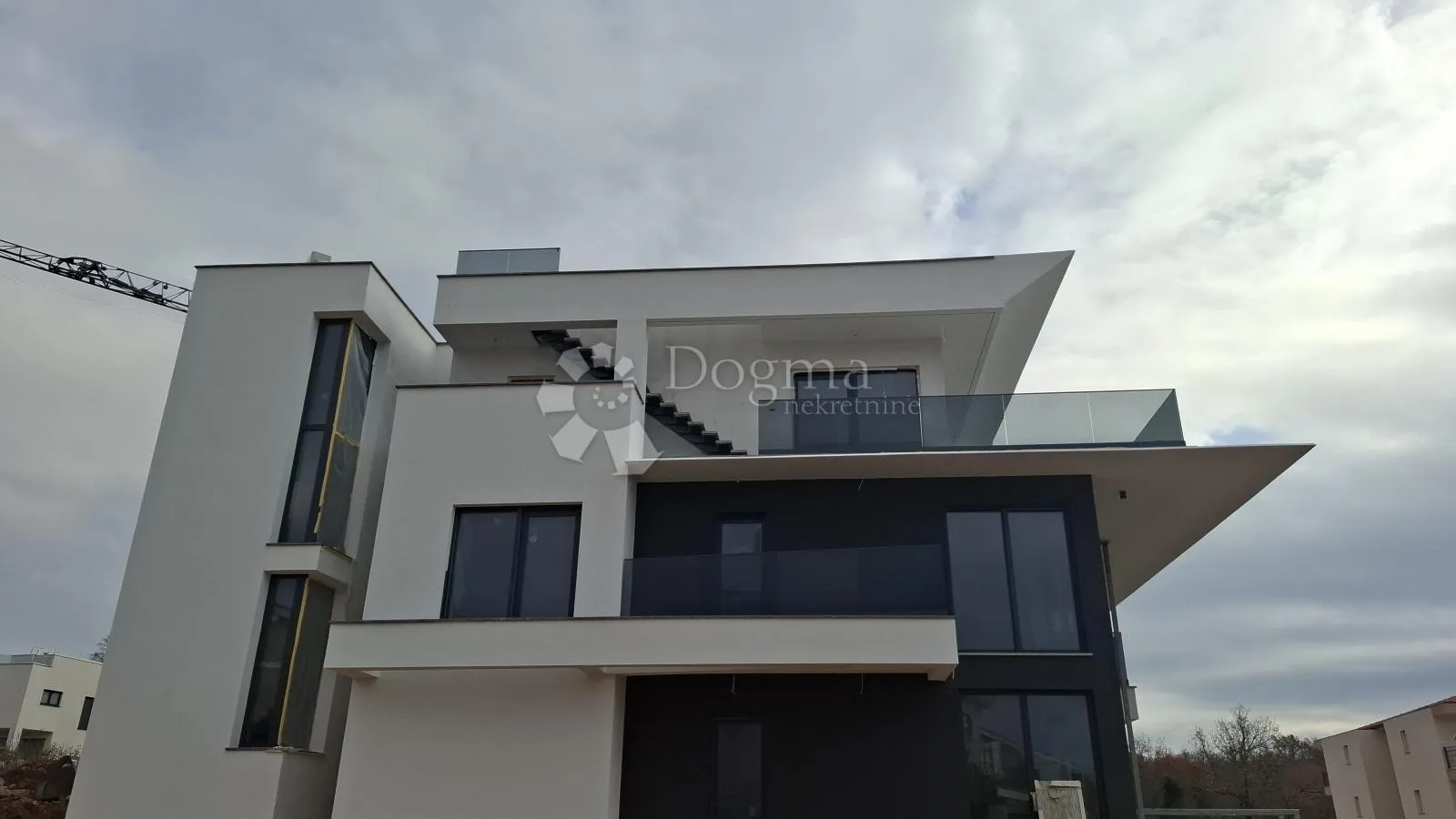 NJIVICE EKSKLUZIVNA NOVOGRADNJA - cover