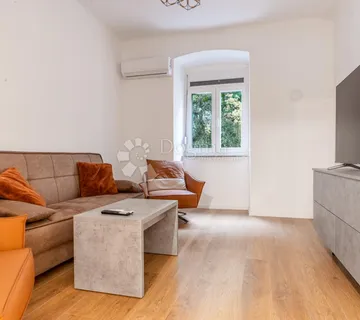 Rijeka, Centar, 113 m2, 3s+db, novouređeno - cover