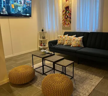 Stan u centru Zagreba – kompletno renoviran i moderno uređen - cover