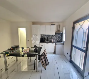 4 NOVO ADAPTIRANA STANA - NOVI VINODOLSKI - cover