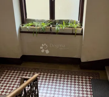 IMPOZANTNIH 230 m2 KOD TOMISLAVCA! - cover