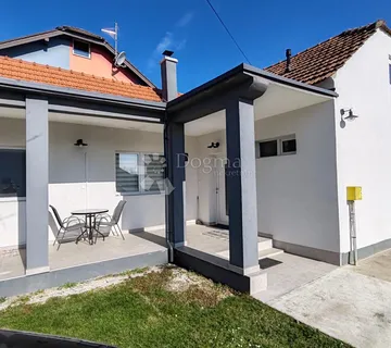 kuća za najam u Trnovcu Bartolovečkom – ugodan obiteljski dom s prostranom okućnicom - cover