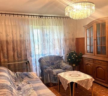 KRNICA – kuća u nizu i građevinsko zemljište 5 km od mora - cover
