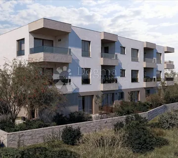 PRIVATNA ZELENA OAZA U PRIZEMLJU – STAN AP1 VODICE - cover