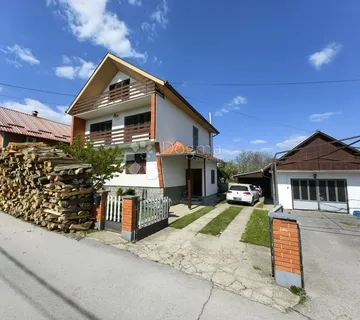 Divna obiteljska kuća u Orahovici - cover