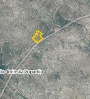 Poljoprivredno zemljište s bazenom i objetkom - cover