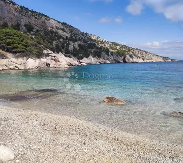 Vrlo rijetka prilika, Zaraće, jug Hvara - cover