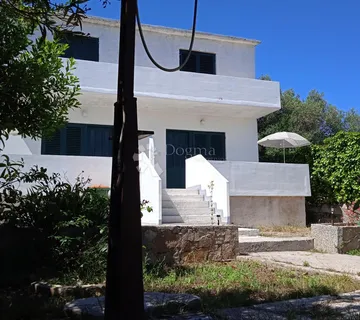 Kuća prvi red do mora – Ždrelac, jedinstvena lokacija - cover