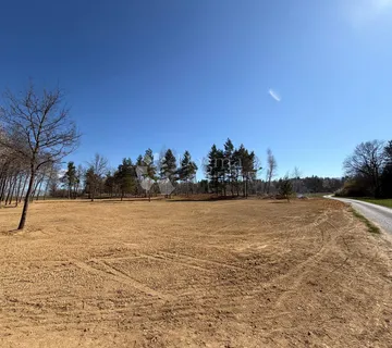 SMILJANSKO POLJE PRELJEPO ZEMLJIŠTE NA MIRNOJ LOKACIJI - cover