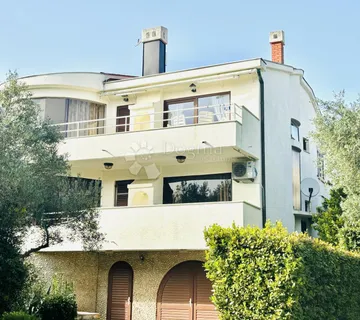 Impresivna rezidencija u prvom redu do mora, Luxury Seafront Villa - cover