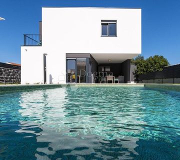 Moderna vila na mirnoj lokaciji, nadomak prirodnih plaža i centra Pule - cover