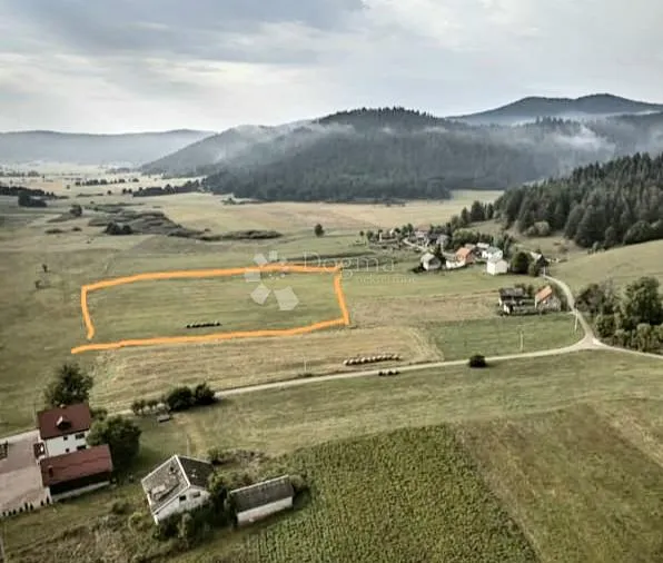 Poljoprivredno zemljište u blizini NP Plitvička jezera - cover