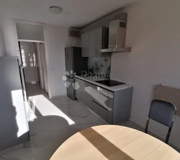 Rešetari, 70 m2, balkon, panoramski pogled - cover