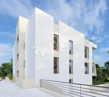 Prodaje se stan s vrtom u novogradnji – Zadar, Bilog Brig na more - cover