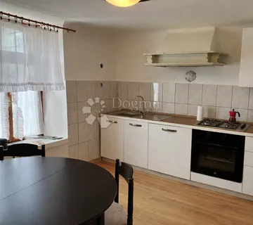 Kuća za najam  - cover