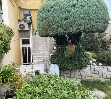 KUĆA U CENTRU VARAŽDINA - cover