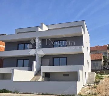 ŠIBENIK, Luksuzni dvoetažni stan u novogradnji S3, 166 m2 - cover
