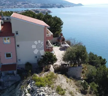 Na prodaju – jedinstvena vila na litici s panoramskim pogledom i iznimnim turističkim potencijalom (Stobreč) - cover