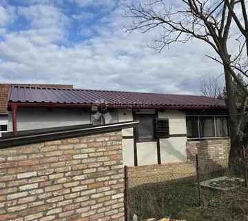 Šarmantna vikendica Vučedol – bez ulaganja - cover