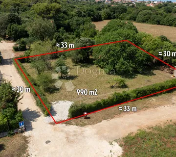 ATRAKTIVNA GRAĐEVINSKA PARCELA - 990m2 - cover