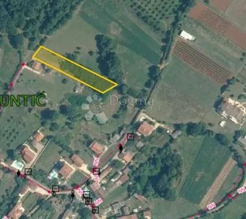 Muntić – zemljište 1.516 m², izgradivost 400 m² BRP, 7 km do mora - cover
