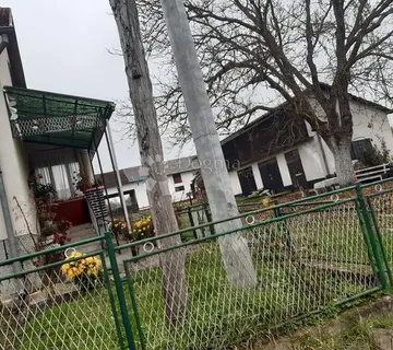 Ogromno zemljište, bunar, besplatni vodovod... - cover