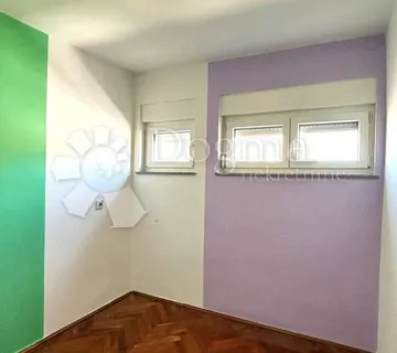 Komforan stan u blizini centra  - cover