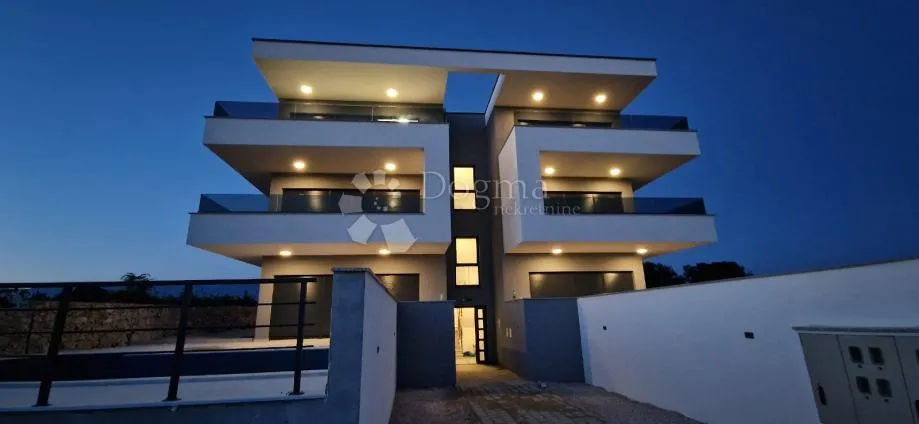 Prekrasan apartman sa panoramskim pogledom - cover