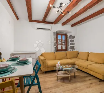 Rijeka, Centar, 2s+db, najam - cover