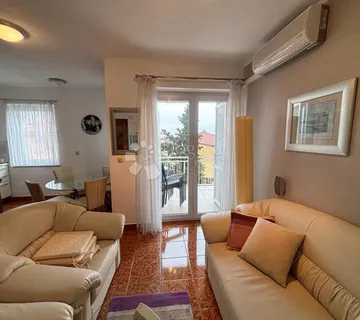 SUPER LOKACIJA! Stan u Crikvenici, balkon,  47 m - cover