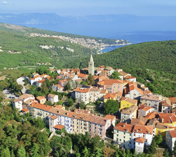PRILIKA!! GRAĐEVINSKO ZEMLJIŠTE LABIN 2.390 m2 - cover