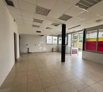 Poslovni prostor / Potpičan  - cover