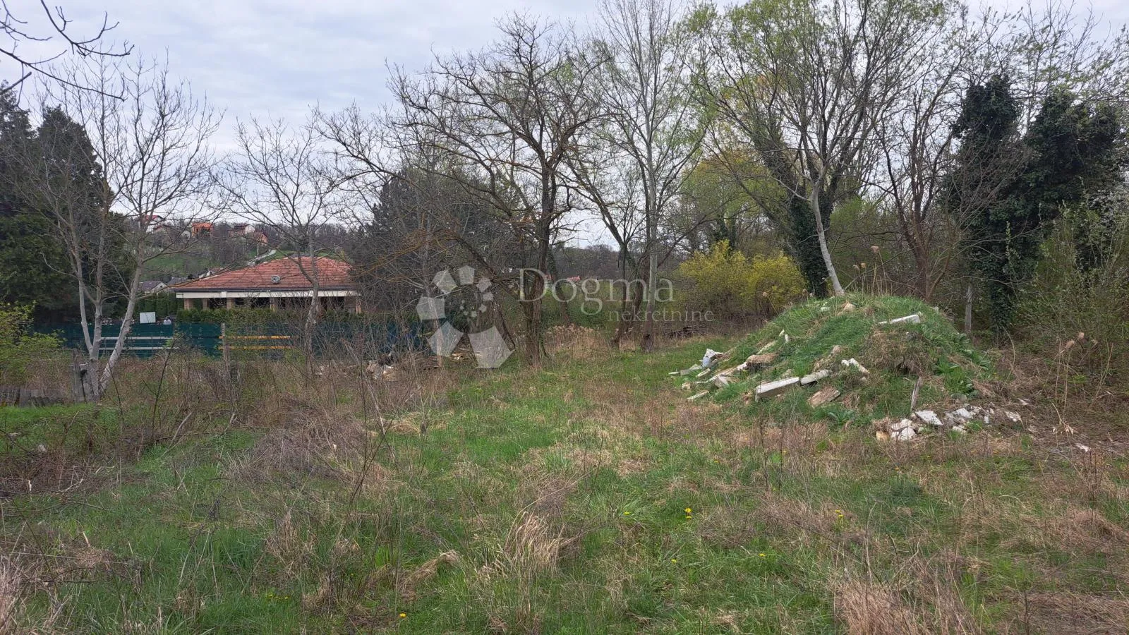 Zemljište za komercijalno-stambeno gradnju - cover