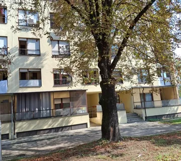 Stan idealan za obitelj u uređenom dijelu Zagreba - cover