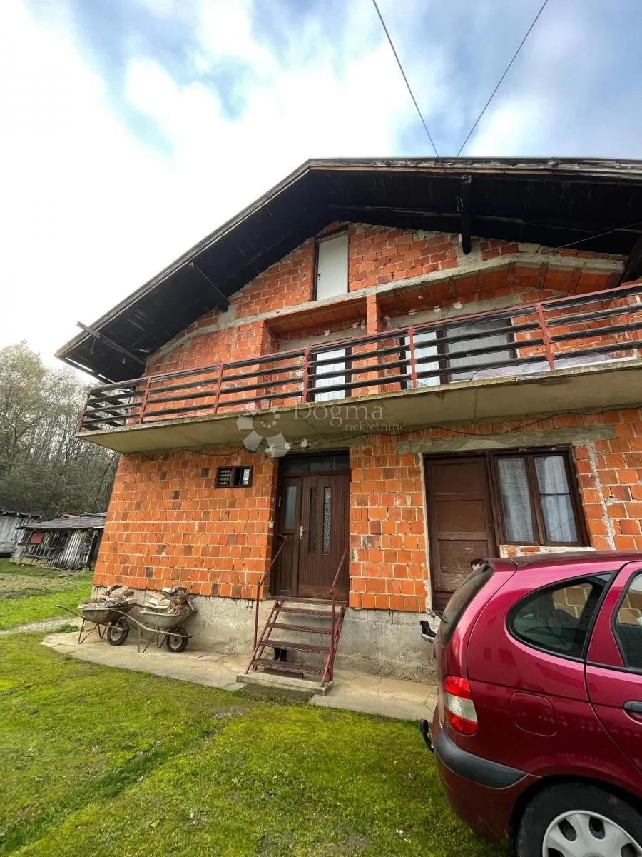 Odlična kućica s 2 stana  - cover