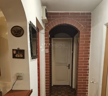 Stan u prizemlju kuće Dubrava - cover